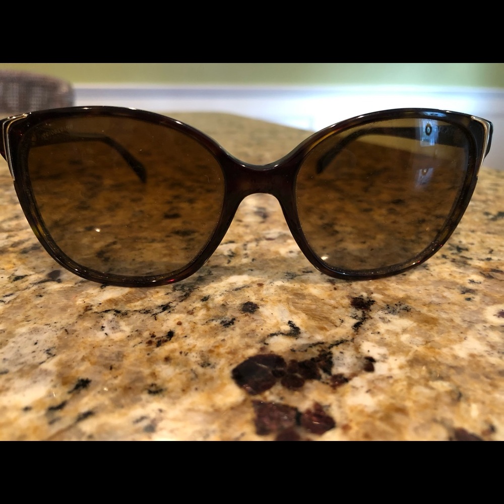 Prada sunglasses never worn ( with case )